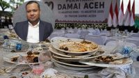 Piring Kotor Setelah Perayaan Damai Aceh