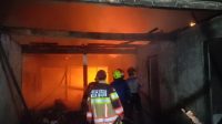 Seorang Ibu Meninggal Dunia Saat Selamatkan Anaknya Dalam Rumah yang Terbakar