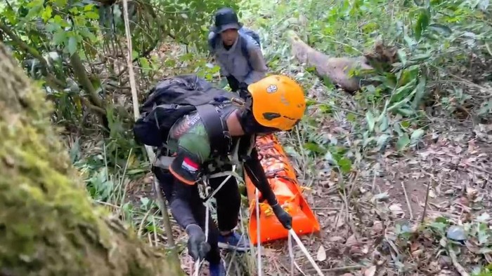 sosok-maliya-dan-irfan-dua-pendaki-yang-tewas-terjatuh-di-gunung-piramid Sosok Maliya dan Irfan, Dua Pendaki yang Tewas Terjatuh di Gunung Piramid