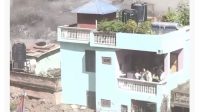 viral-rumah-tetap-berdiri-di-tengah-banjir-bandang-nepal-warganet-kagum-dengan-kekokohannya Viral Rumah Tetap Berdiri di Tengah Banjir Bandang Nepal, Warganet Kagum dengan Kekokohannya