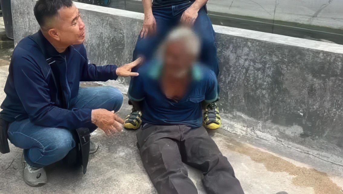 Seorang Pria Berusia 51 Tahun di Thailand Ditangkap Polisi Gara-gara Perkosa Ikan Koi
