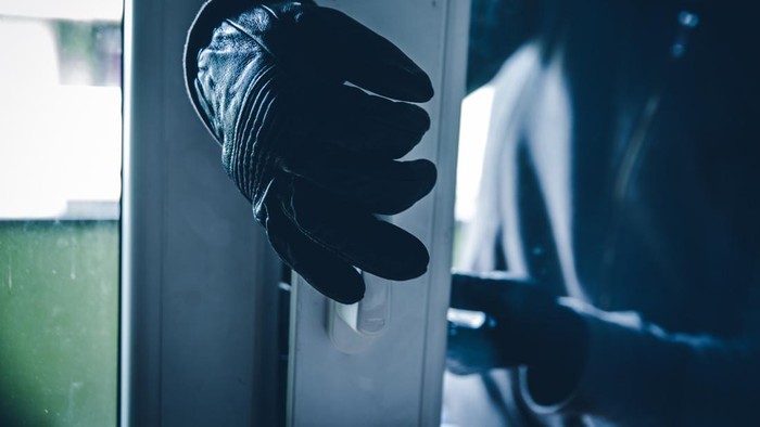Telinga Korban Digigit hingga Putus, Aksi Pencurian di Rumah Warga Pekayon Bikin Geger