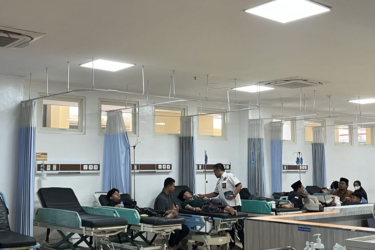 Tragedi Makan Bergizi Gratis di Sidoarjo: Ratusan Siswa Tumbang, Korban Tembus 566 Orang