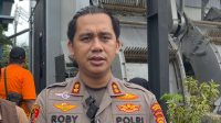 tersandung-perkara-privasi-dan-legalitas-identitas-akbp-roby-heri-wajib-minta-maaf-dan-jalani-penempatan-khusus-7-hari Tersandung Perkara Privasi dan Legalitas Identitas, AKBP Roby Heri Wajib Minta Maaf dan Jalani Penempatan Khusus 7 Hari